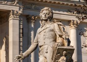 234 de ani fără Mozart, geniul care a scris eternitatea în note muzicale a murit aproape uitat la doar 35 de ani