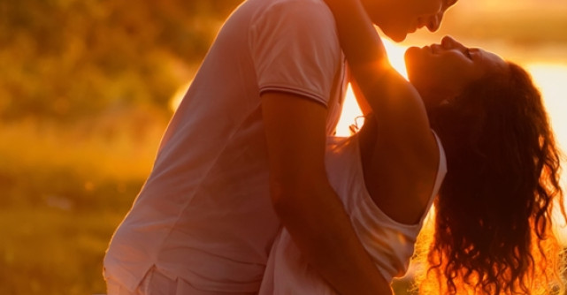 Cele mai frumoase citate de iubire: Alfabetul dragostei dupa Grigore Vieru