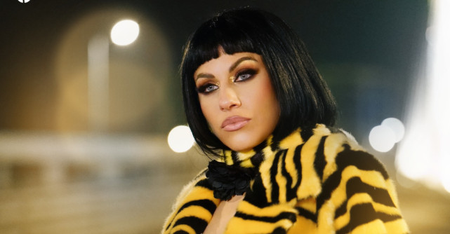 AMNA surprinde publicul cu un nou single și un look wow