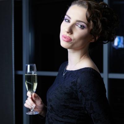 5 trucuri pentru un look special de ultim moment înaintea petrecerii de revelion