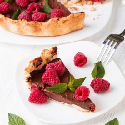 Bucataras: Tarta cu ciocolata