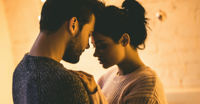 Semne ca partenerul tau profita de relatia cu tine si nu are ganduri serioase