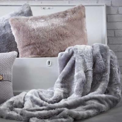 4 moduri de a utiliza blana artificiala in amenajari