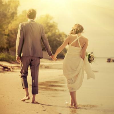  La 9 ani de la nunta, acest cuplu a gasit un cadou inca nedeschis