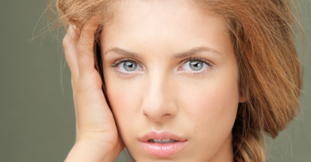 6 trucuri geniale de frumusete care te vor face sa arati ca la 20 de ani