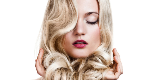 Cum incarunteste o blonda. Povestiri