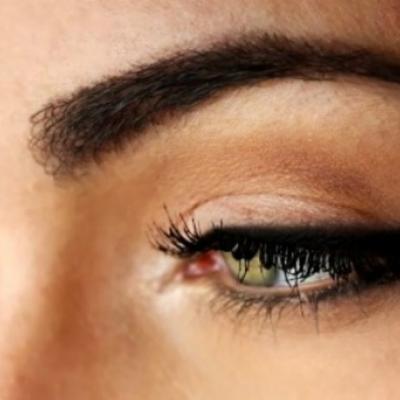 7 Trucuri de machiaj minunate pe care orice femeie ar trebui sa le stie