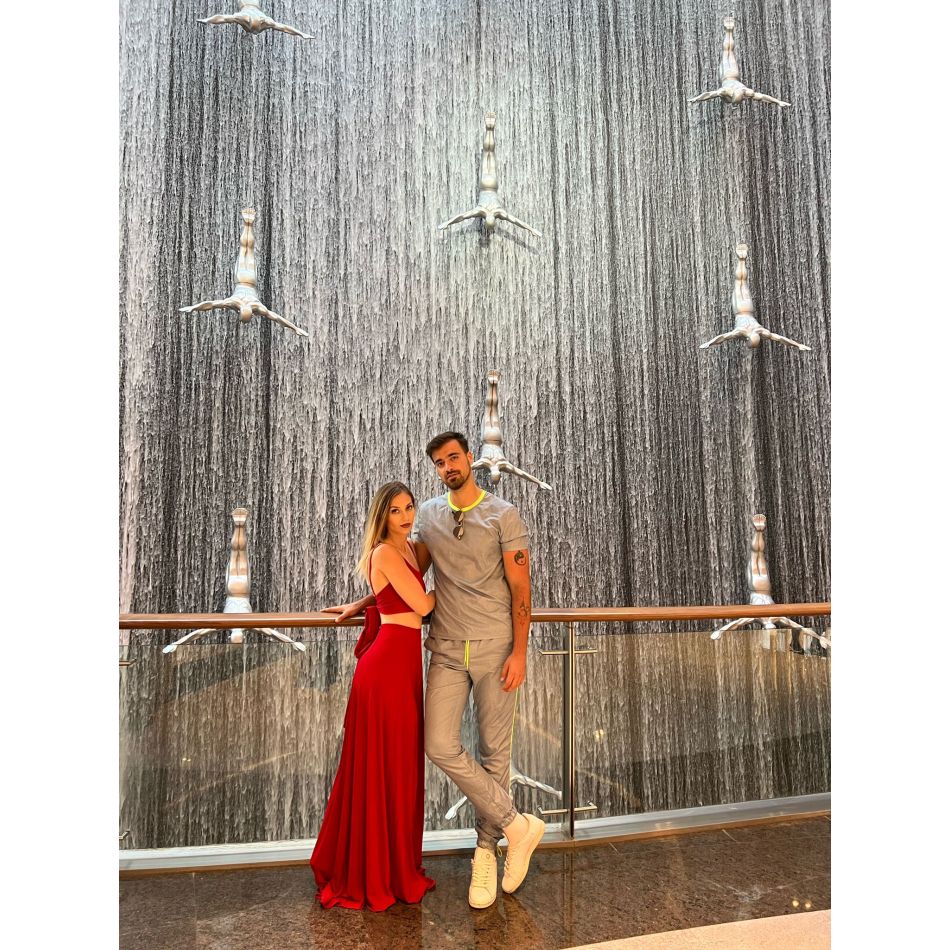 Liviu și Iulia Teodorescu, iubire la înălțime. Cei doi au filmat un videoclip în Dubai