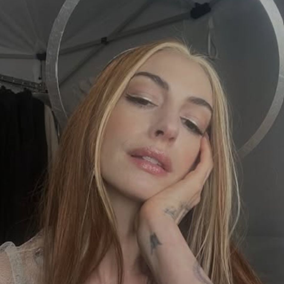 Anne Hathaway, însărcinată pentru a treia oară la 43 de ani. Actrița a făcut anunțul într-un mod emoționant