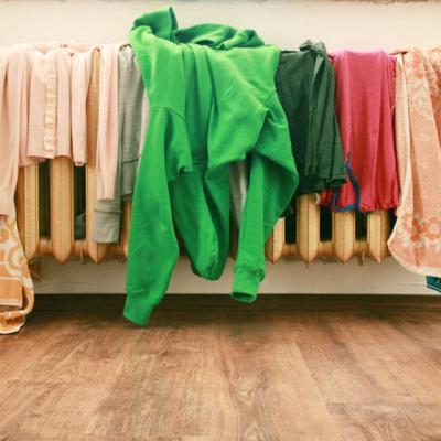 Nu iti usca rufele in casa, pe calorifer! Iata ce boli grave risti