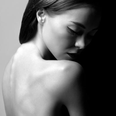 5 Motive pentru care femeia Gemeni este atat de usor de iubit