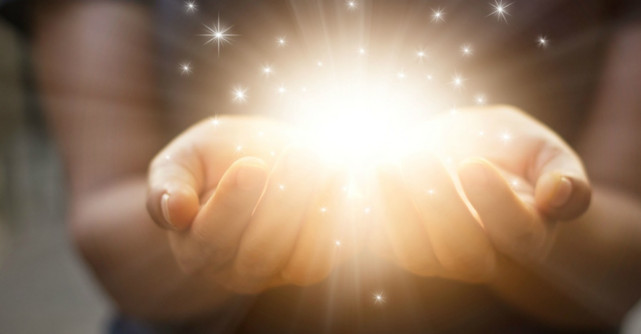 Mantrele anului 2020. Rostește-le lunar pentru a atrage abundența și prosperitatea în viața ta