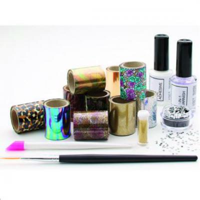 Cu ce ne intretinem singure manichiura ?