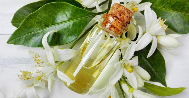 Parfumul tău natural: cum să-l creezi și să-l porți cu bucurie