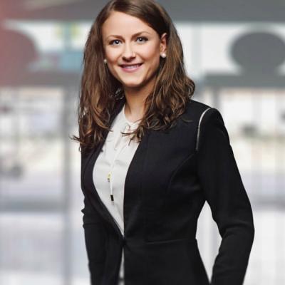 Piese office dar pline de personalitate în care să investești acum!