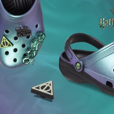 Oferă un twist magic ținutelor tale cu cea mai nou colecție Crocs