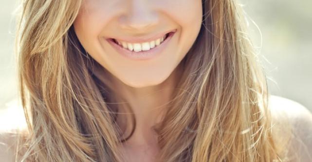 5 trucuri pentru un zambet natural