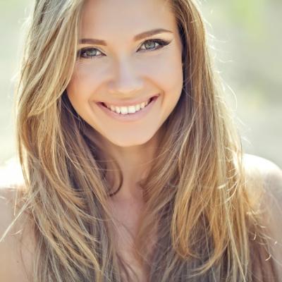 5 trucuri pentru un zambet natural