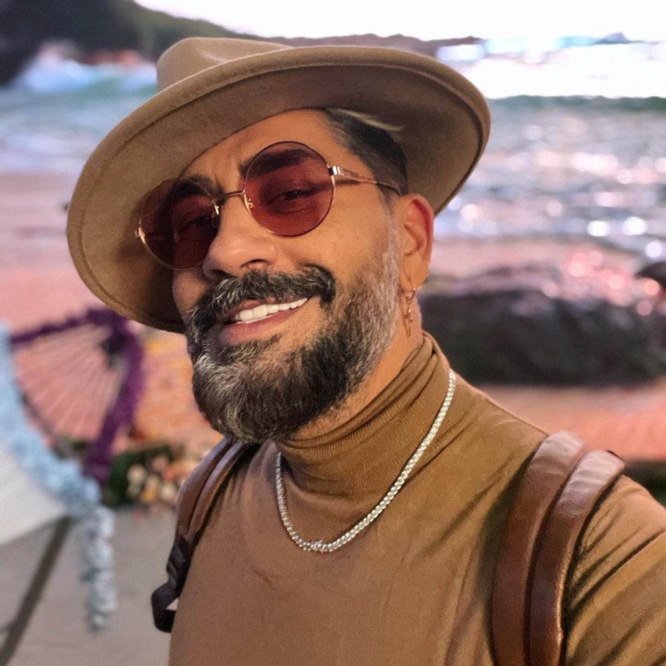 Connect-r și Smiley s-au îndrăgostit de aceeași femeie, iar ea, într-un final, l-a ales pe Marius Moga!Dezvăluirile artistului