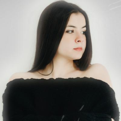 Sarah lanseaza single-ul 'Fiori'