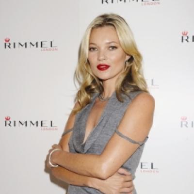 Rimmel London + Kate Moss = 10