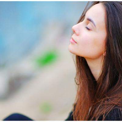 7 practici simple care dureaza un minut si iti imbunatatesc sanatatea de la o zi la alta