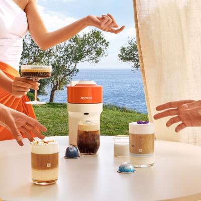 NESPRESSO X PANTONE: O EXPERIENȚĂ VIBRANTĂ ÎN STIL MEDITERANEEAN 