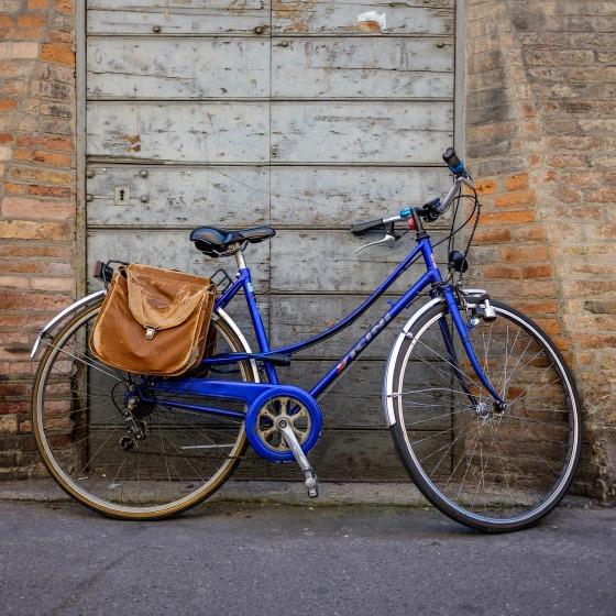 Genti + cizme - 4 combinatii asortate pentru iarna aceasta