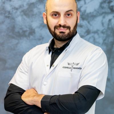 Durerea de umăr. Dr. Tarek Nazer îți spune cauzele și metodele de tratament