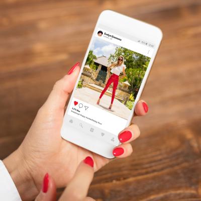 Statusuri pentru Facebook și Instagram: 25 de citate scurte
