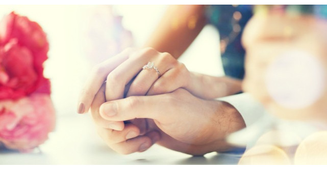 Raspunsul acestei femei casatorite cand un barbat i-a cerut sa iasa cu el