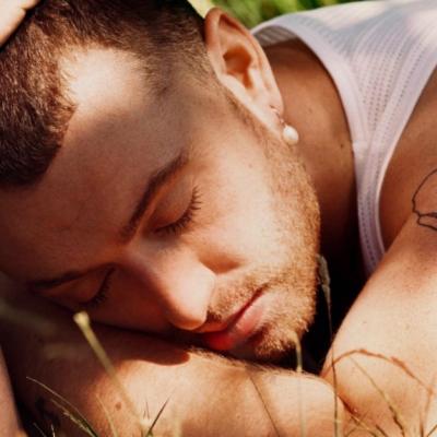 Sam Smith lanseaza single-ul Diamonds si anunta lansarea urmatorului album - Love Goes