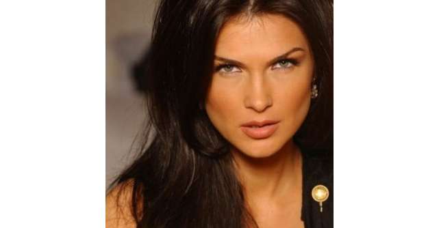 Video: Monica Barladeanu, mai frumoasa ca niciodata