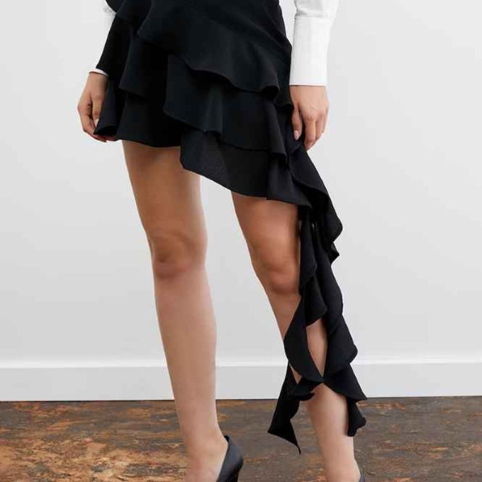 Reînnoiește-ți garderoba de primăvară cu cele mai frumoase fuste ale sezonului