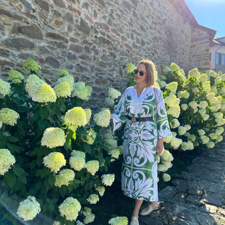 Andreea Marin, despre relația cu mamei ei vitregă:  I-om fi făcut noi și viața amară...