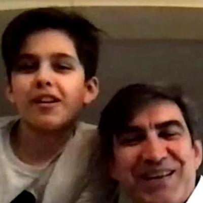 Cât de mare a crescut fiul Vicăi Blochina și a lui Victor Pițurcă! UIte cum s-a fotografiat Edan, alături de mama sa