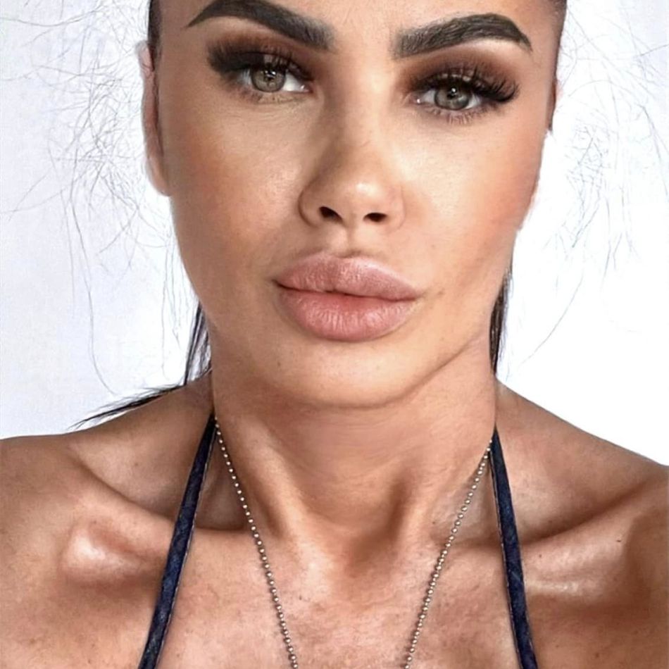 Cum a reușit Oana Zăvoranu să ajungă la sapă de lemn, după ce mama ei i-a lăsat o avere de două milioane de euro 