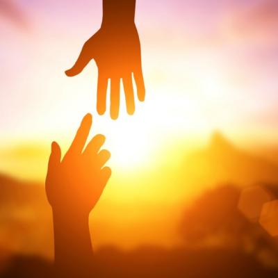 M-am oprit din a ajuta oamenii si ar trebui ca si tu sa faci la fel