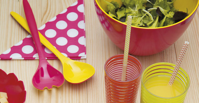 Ustensile colorate, utile in bucatarie