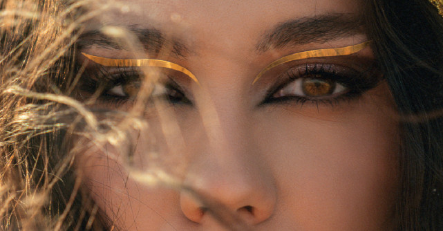 Mira - N-am să te las. O declarație de dragoste, vulnerabilă și dureroasă