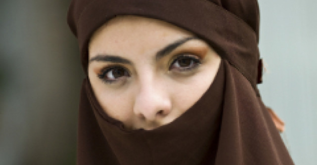 Limitele femeilor arabe