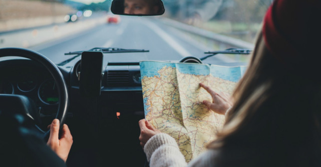Patru trucuri pentru ca mersul la drum lung cu mașina să fie o plăcere