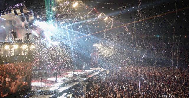 COLDPLAY în concert: Top 10 cele mai frumoase melodii ale trupei britanice pe care să le asculți pe repeat înainte de show