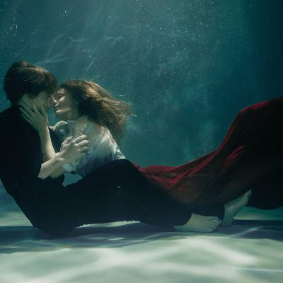 Poziția linguriță: o explorare senzuală și profundă a intimității