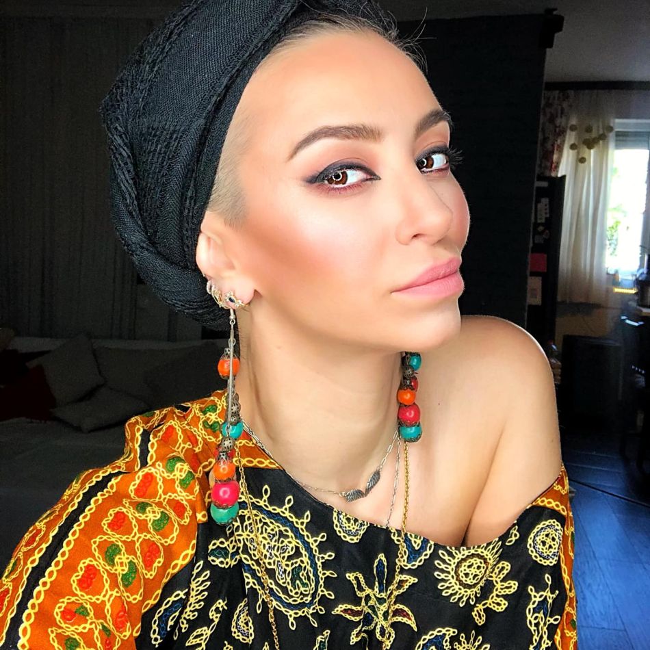 Giulia Angelescu și Vlad Huidu, despărțiți timp de 2 ani! Artista a dezvăuit totul: Am plecat la mama...