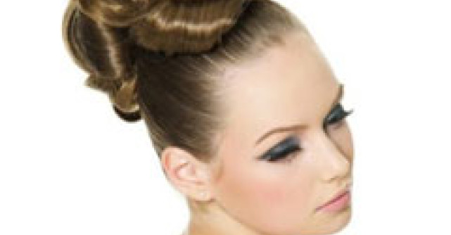 15 Cele mai frumoase coafuri de mireasa