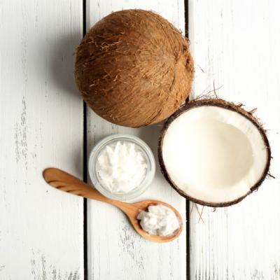 Cum folosesti uleiul de cocos in ritualul de infrumusetare. Utilizari neasteptate!