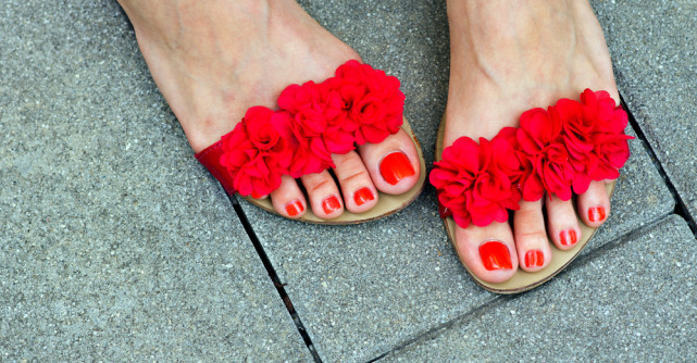 16 modele de sandale si papuci