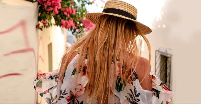 Pălării pentru vacanța de vară: modele pe care poți să le iei cu tine de la plecare