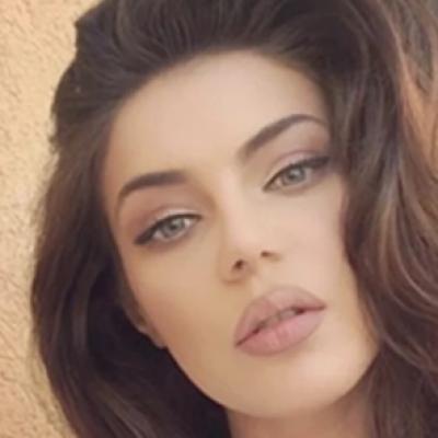 Cristina Ich, cerută în căsătorie de iubitul milionar. Inelul de jumătate de milion de euro o face fericită pe influenceriță